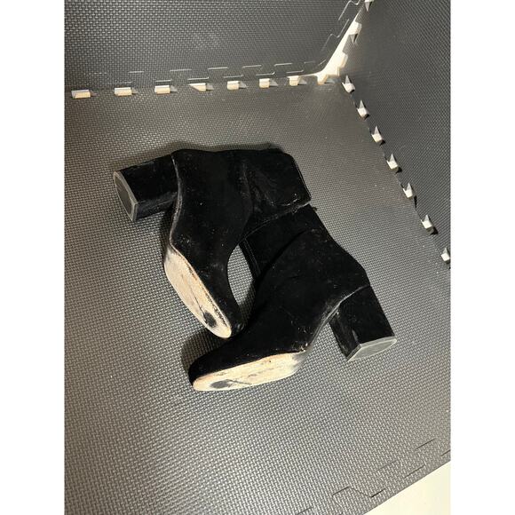 FREE PEOPLE CECILE BLACK VELVET ANKLE BOOT WOMENS SHOES SIZE 38 US 7.5 - Picture 4 of 8